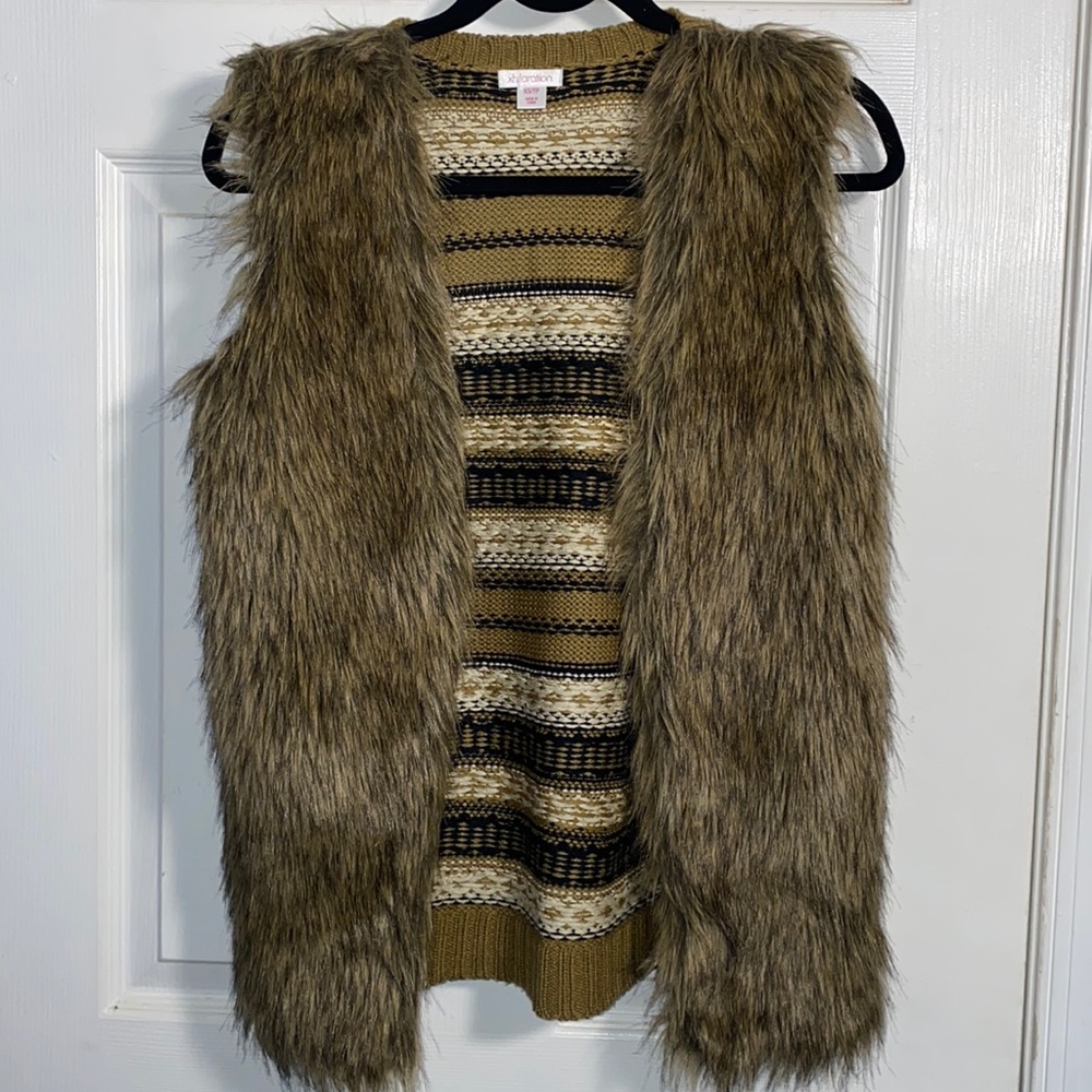 Xhilaration Faux Fur and Knit Vest Size XS